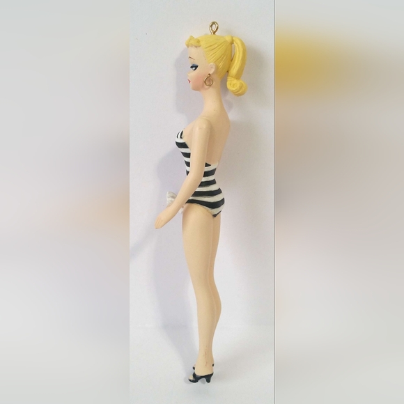 Hallmark Keepsake Barbie Doll Debut 1959 Collector Series Figurine Ornament - Picture 3 of 3